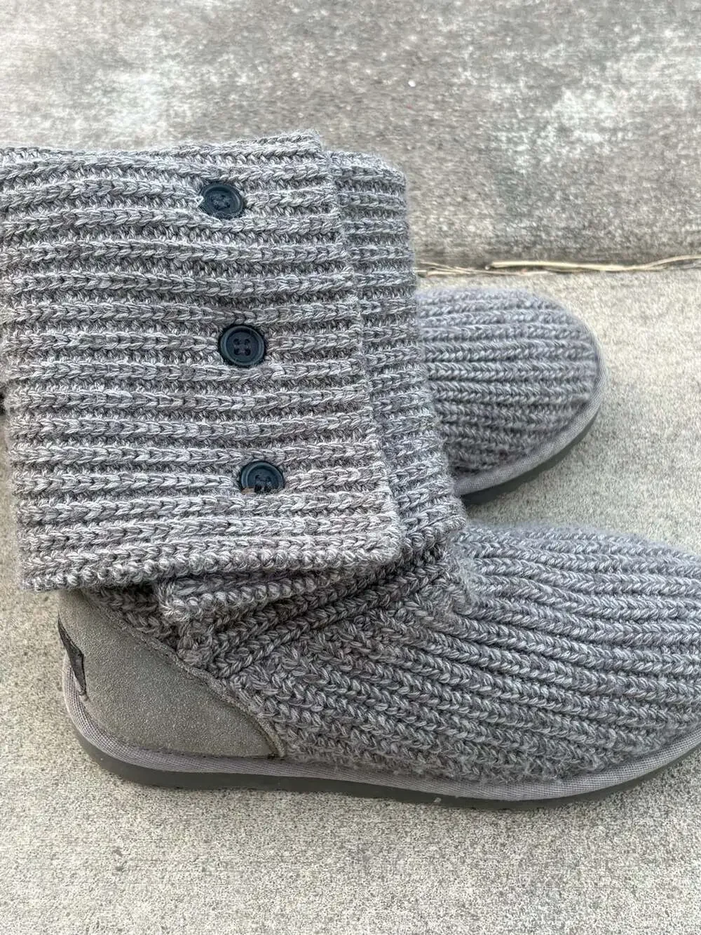 UGG Australia Classic Cardy Grey Knit Convertible 3-Button Tall Boots Woman’s 6